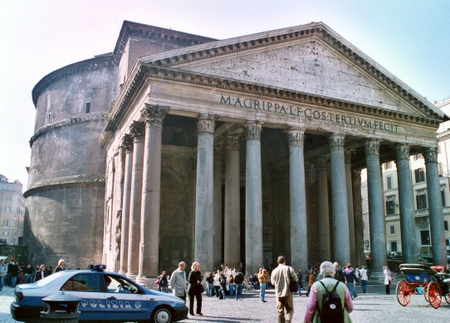 Utenfor Pantheon