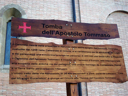 Skilt ved graven til apostelen Tommaso
