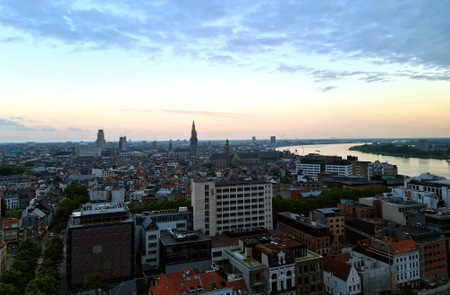 Utsikt over Antwerpen fra taket av Museum aan de Stroom