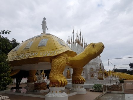 Mange spesielle templer i Thailand